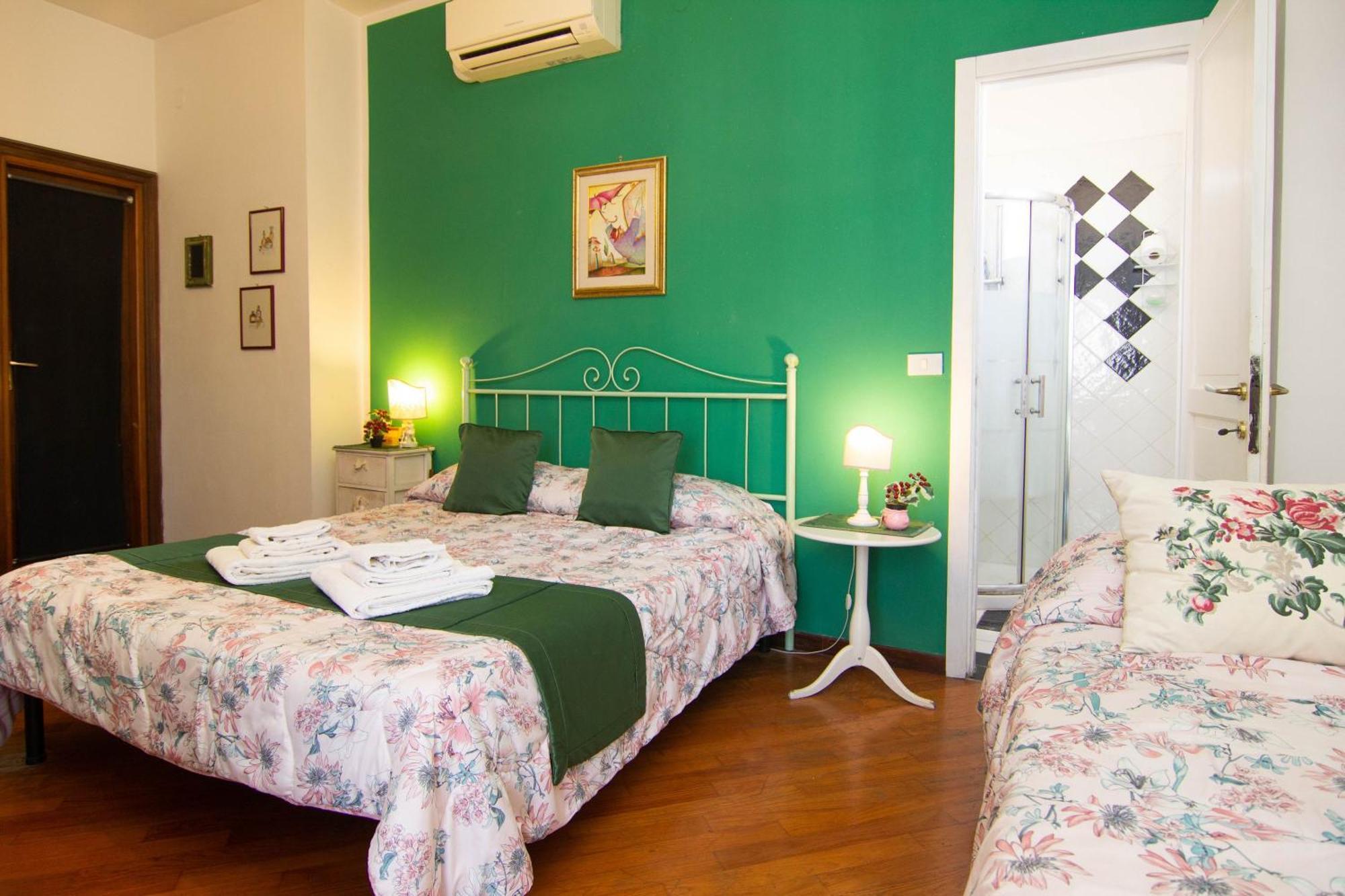 Triple Room