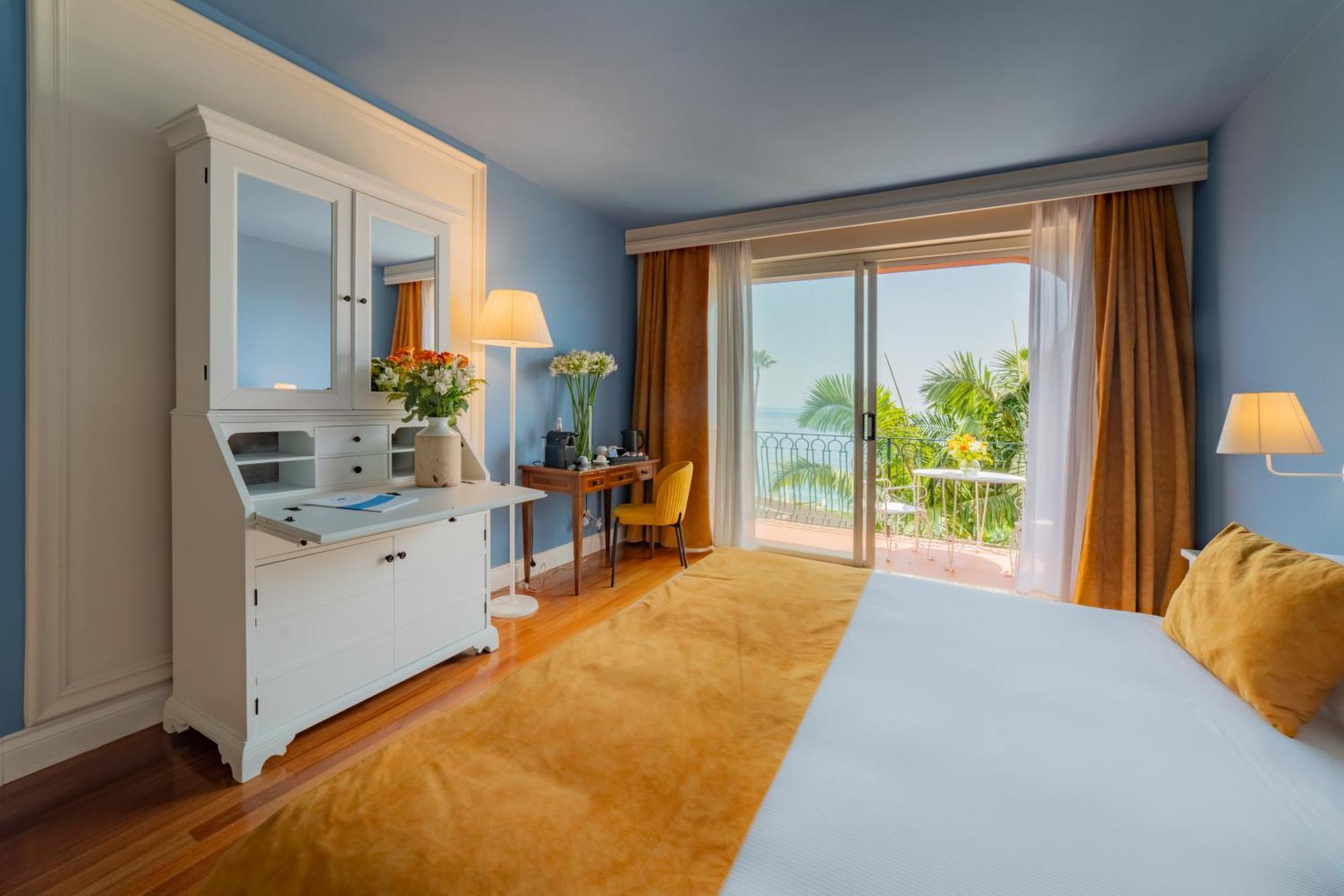 Premium Double Room Balcony Sea View Top Floor