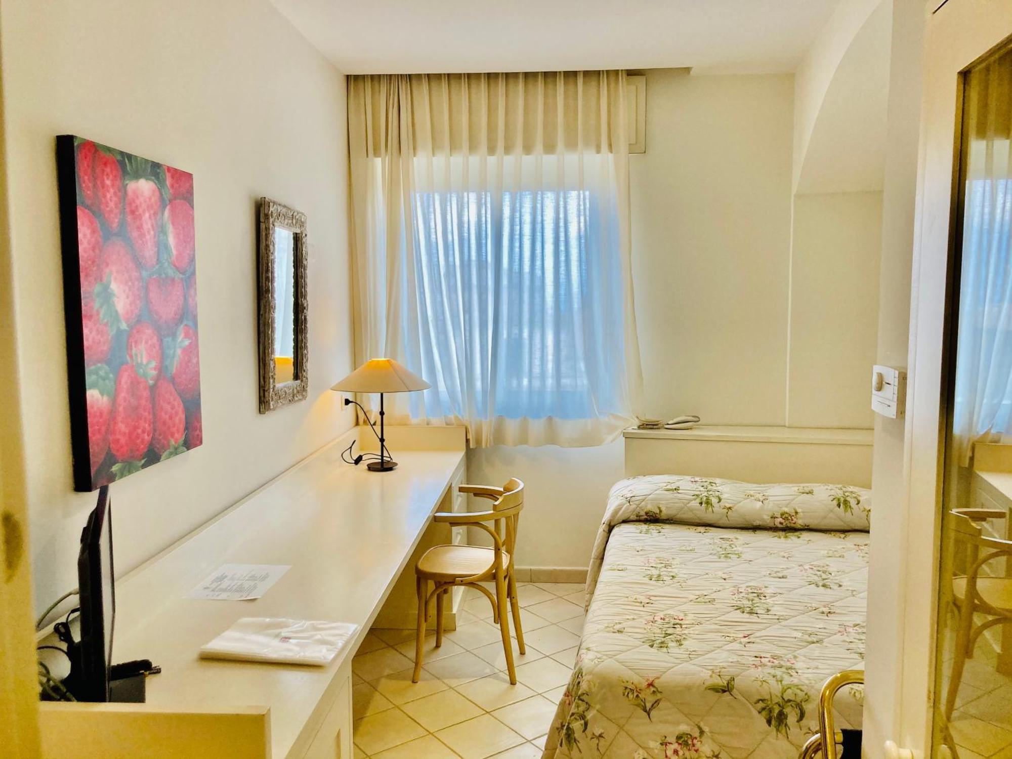 Economy Single Room