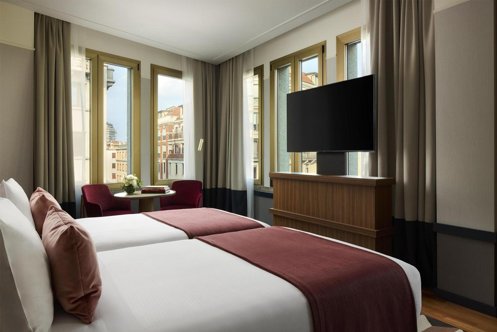 Quarto Premium Extra Grande com 1 Cama de Casal ou 2 de Solteiro
