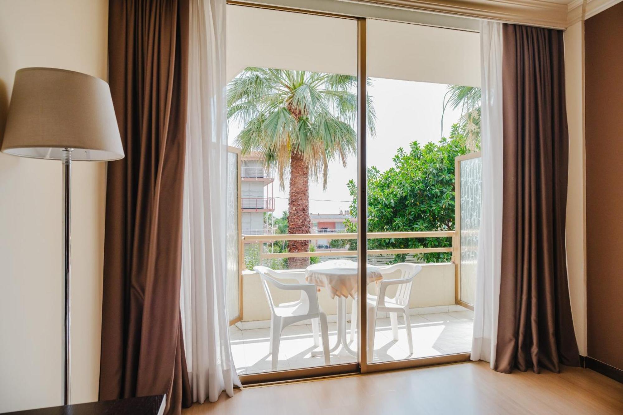 Chambre Double ou Lits Jumeaux Supérieure - Vue sur Jardin