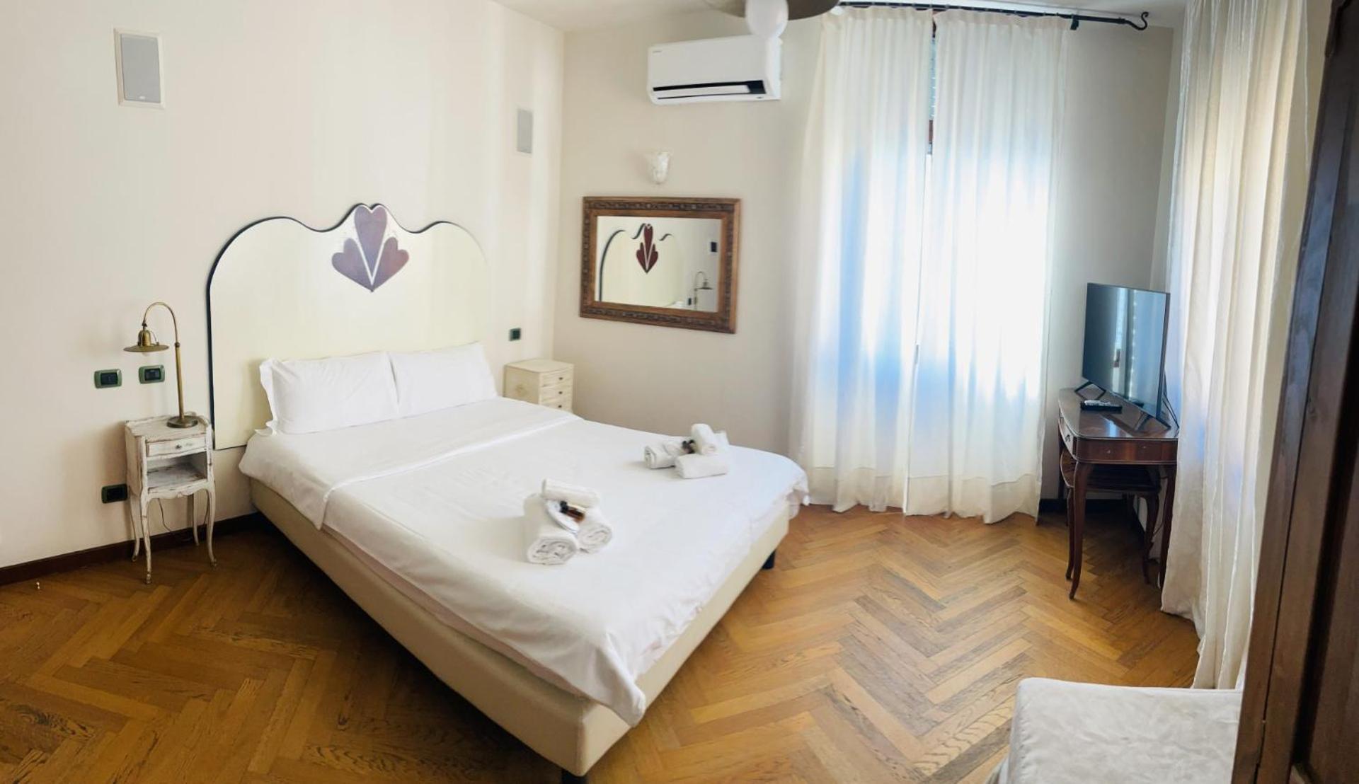 Double Room,1769537164:JPEG