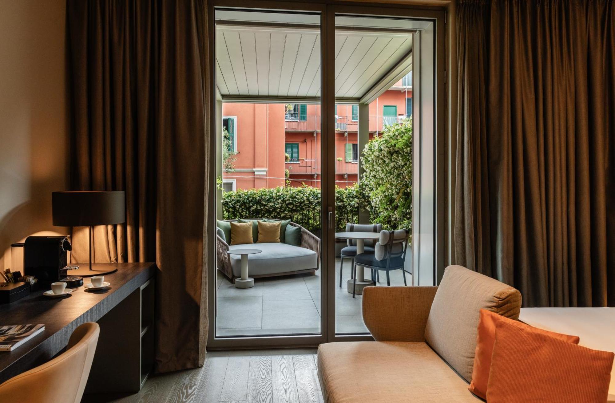 Deluxe Double Room with Balcony