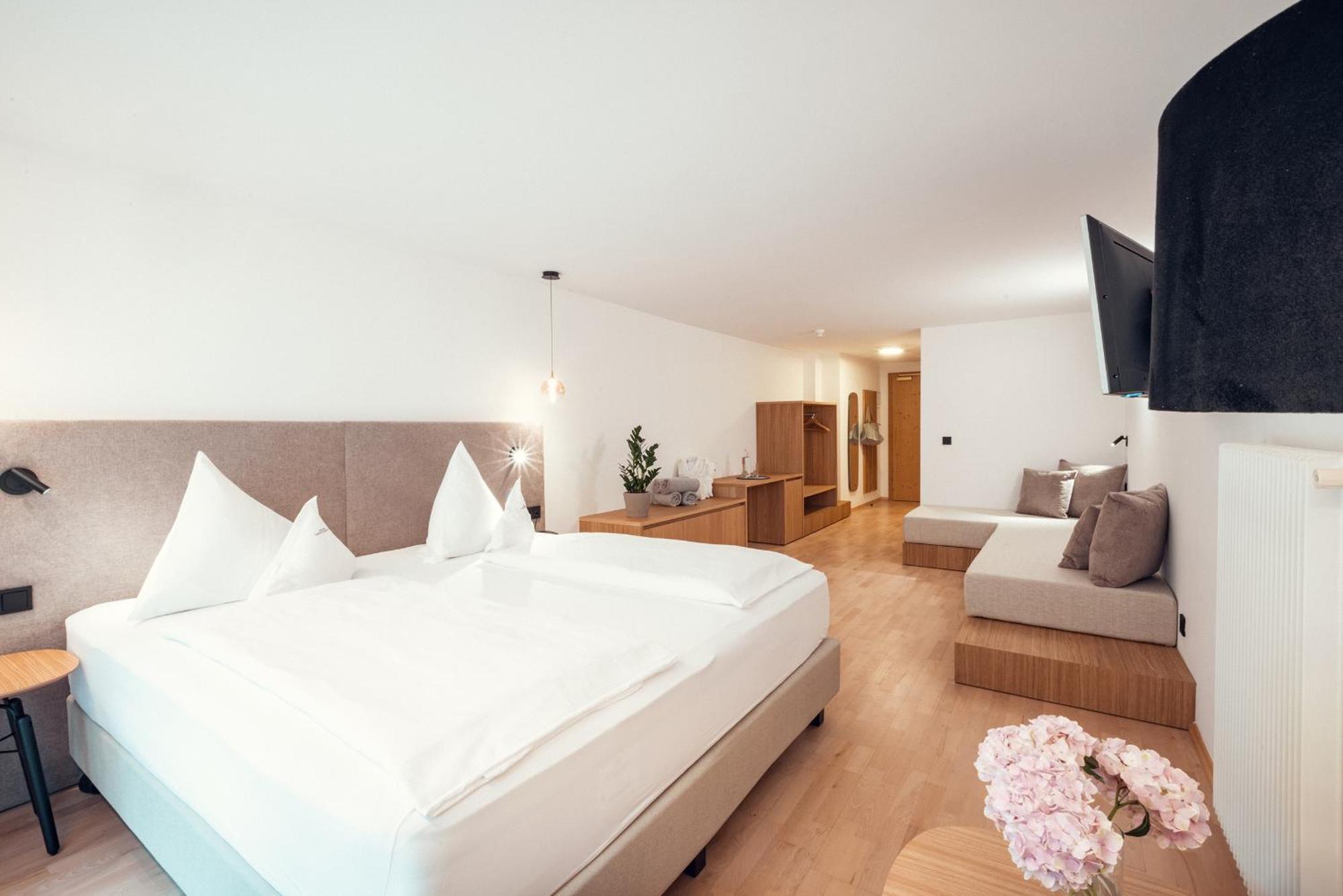 Superior Zimmer mit Kingsize-Bett