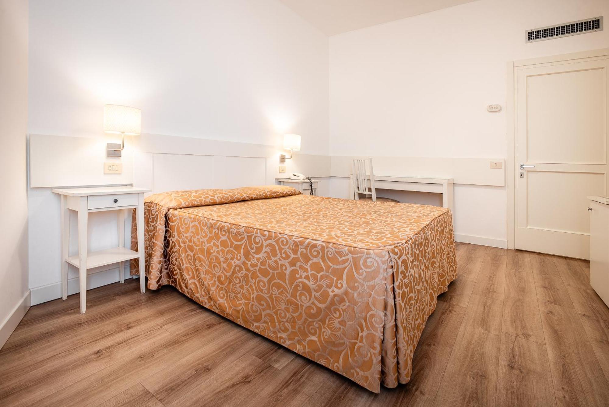 Doppelzimmer mit Meerblick