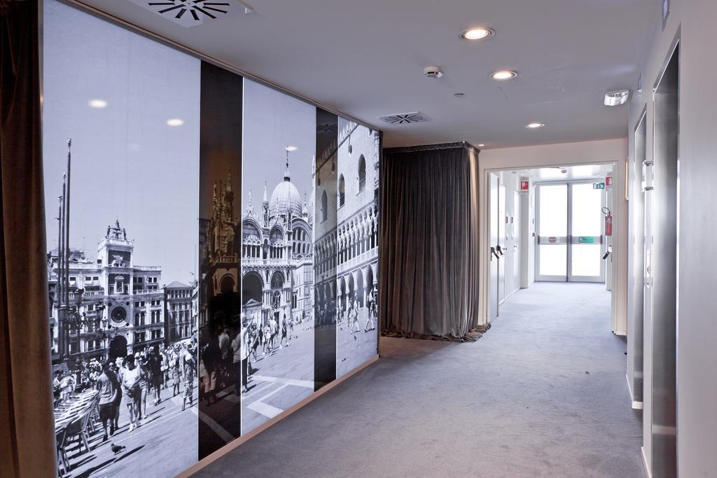 Double or Twin Room with View,808878018:JPEG