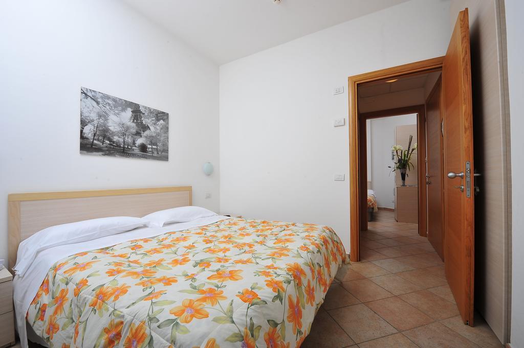 Familienzimmer mit Terrasse
