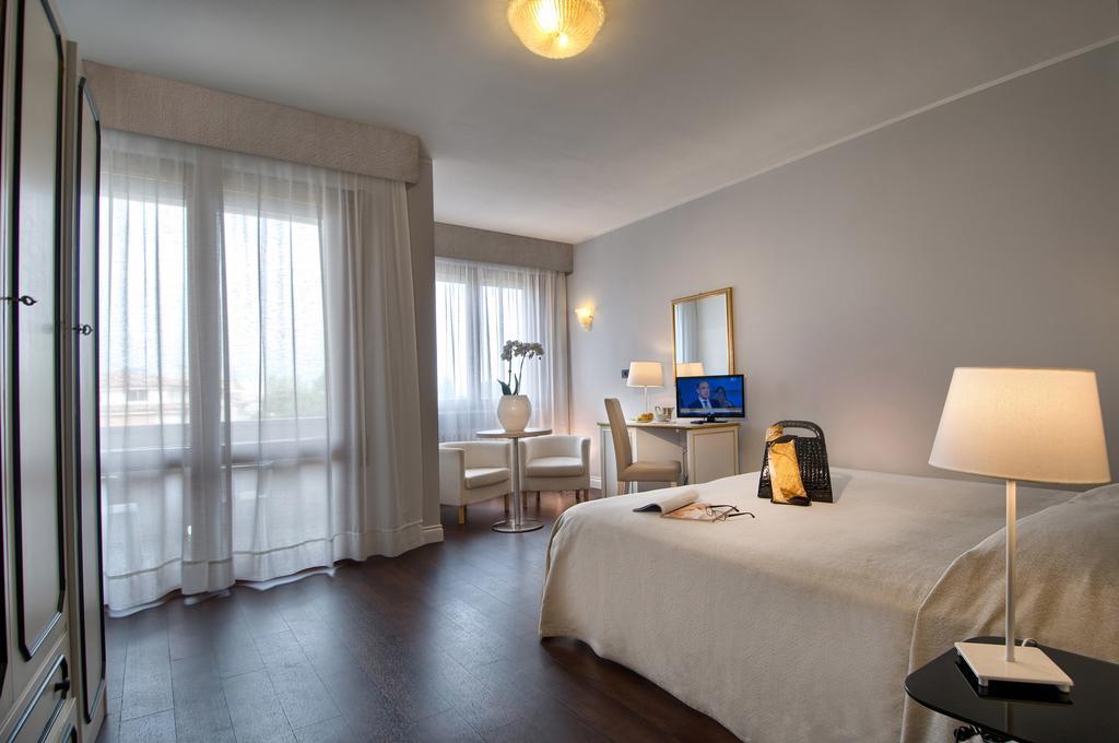 Junior Suite,697284723:JPEG