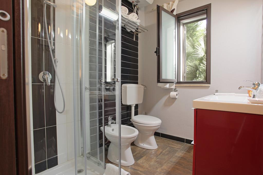 Habitación Doble Deluxe con acceso a la piscina