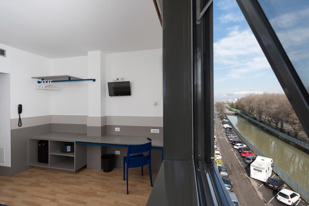 Double Room,215497202:JPEG