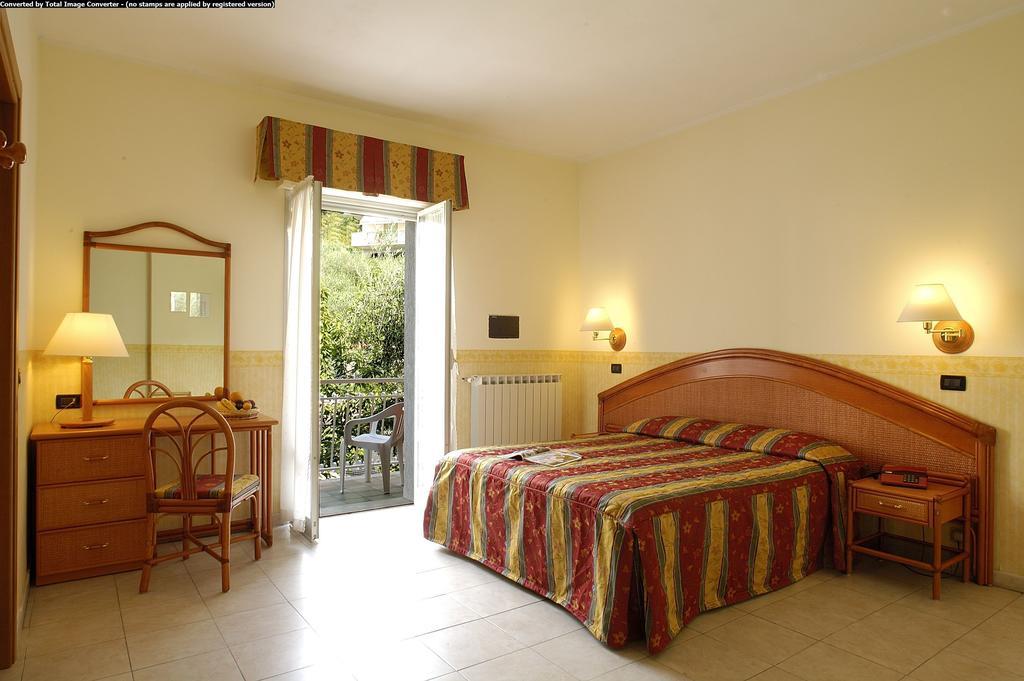 Familienzimmer (2 Erwachsene + 2 Kinder) - Nebengebäude