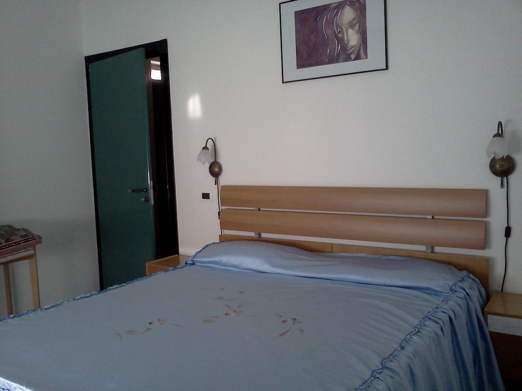 Double Room,233341561:JPEG