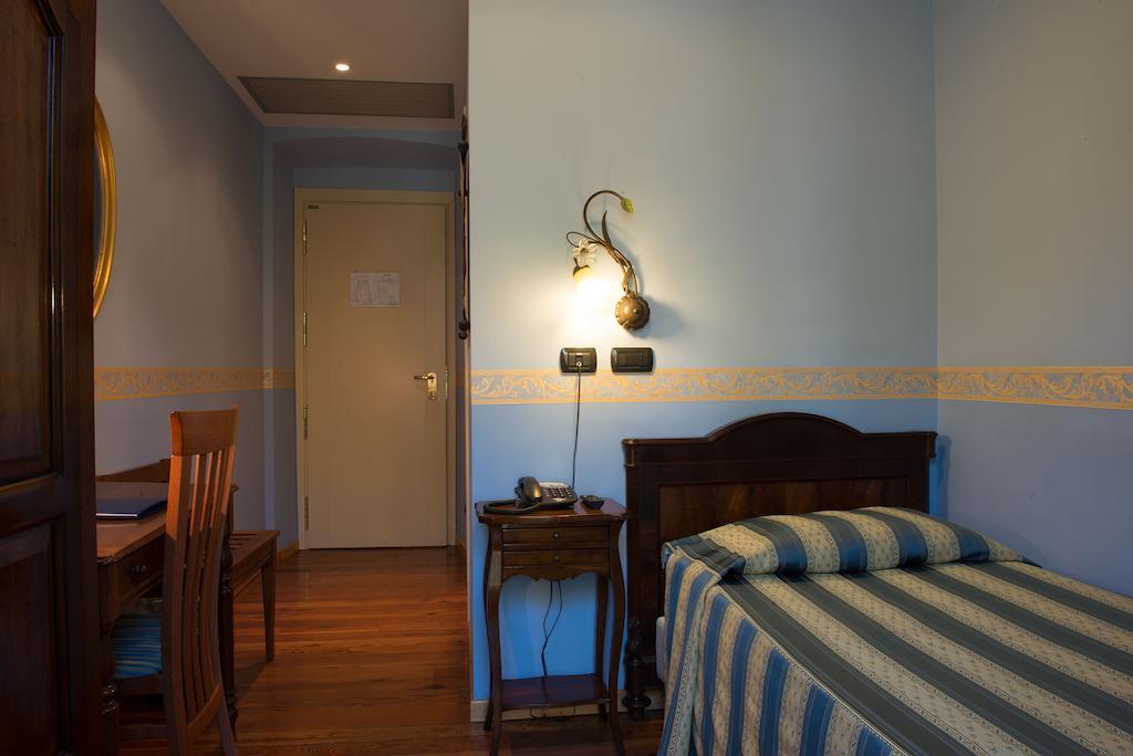 Single Room,1111551249:JPEG