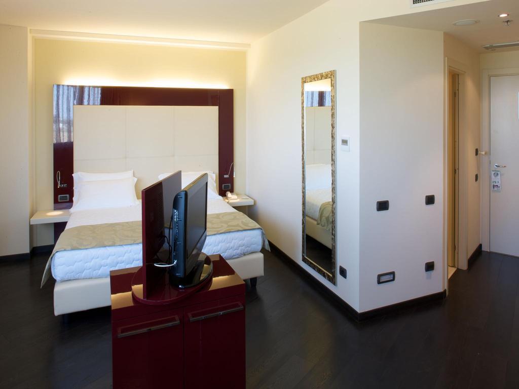 Junior King Suite