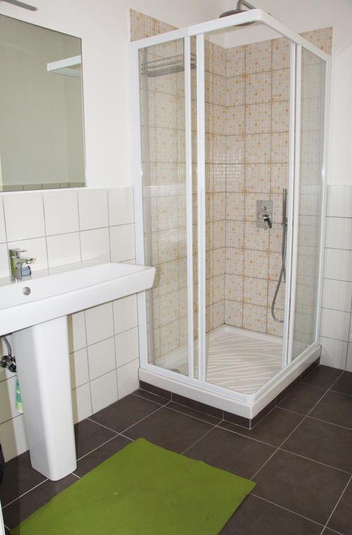 Tweepersoonskamer met 1 of 2 Bedden en Badkamer