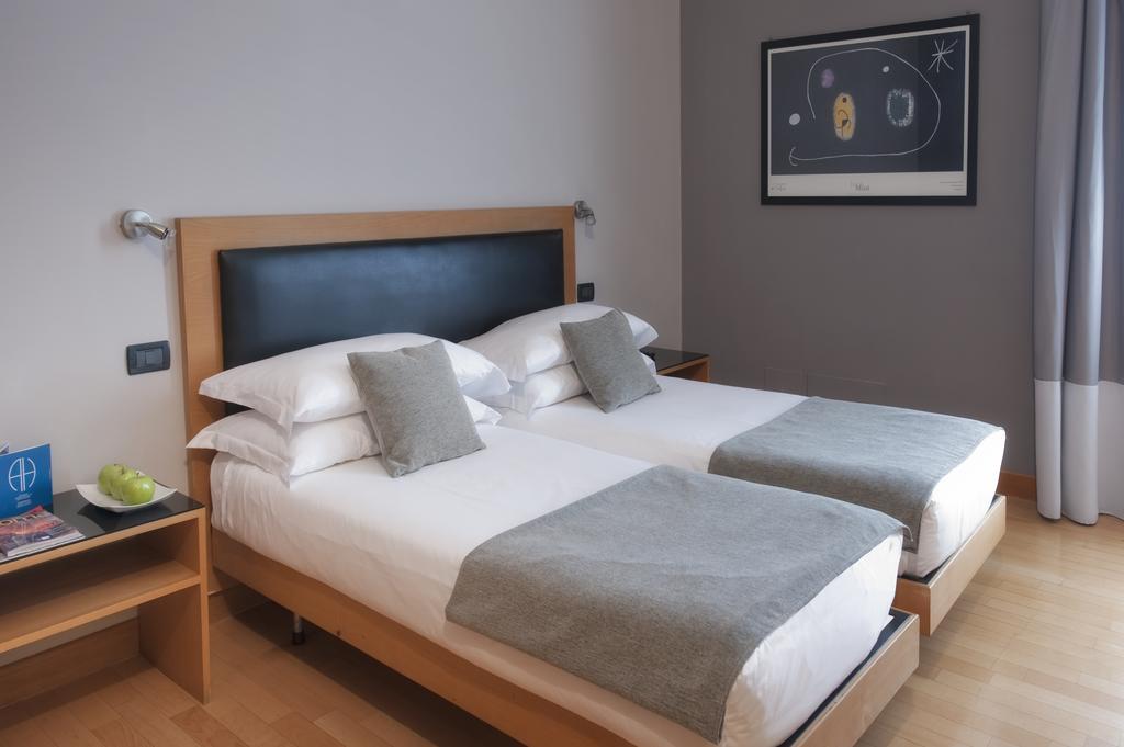 Standard Twin Room,1209409045:JPEG