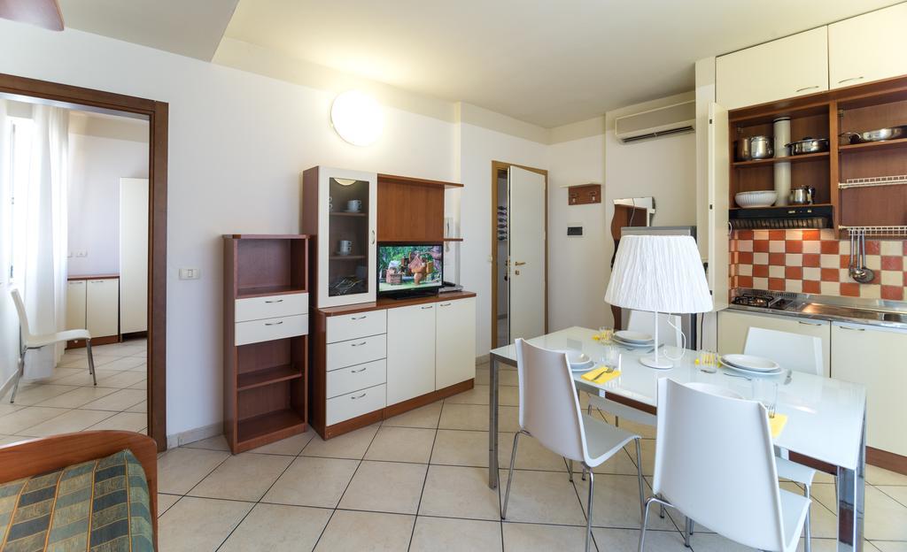 One-Bedroom Apartment (4 Adults)