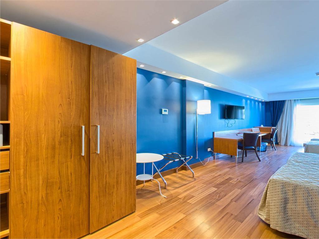 Superior Doppel-/Zweibettzimmer mit Flughafentransfer