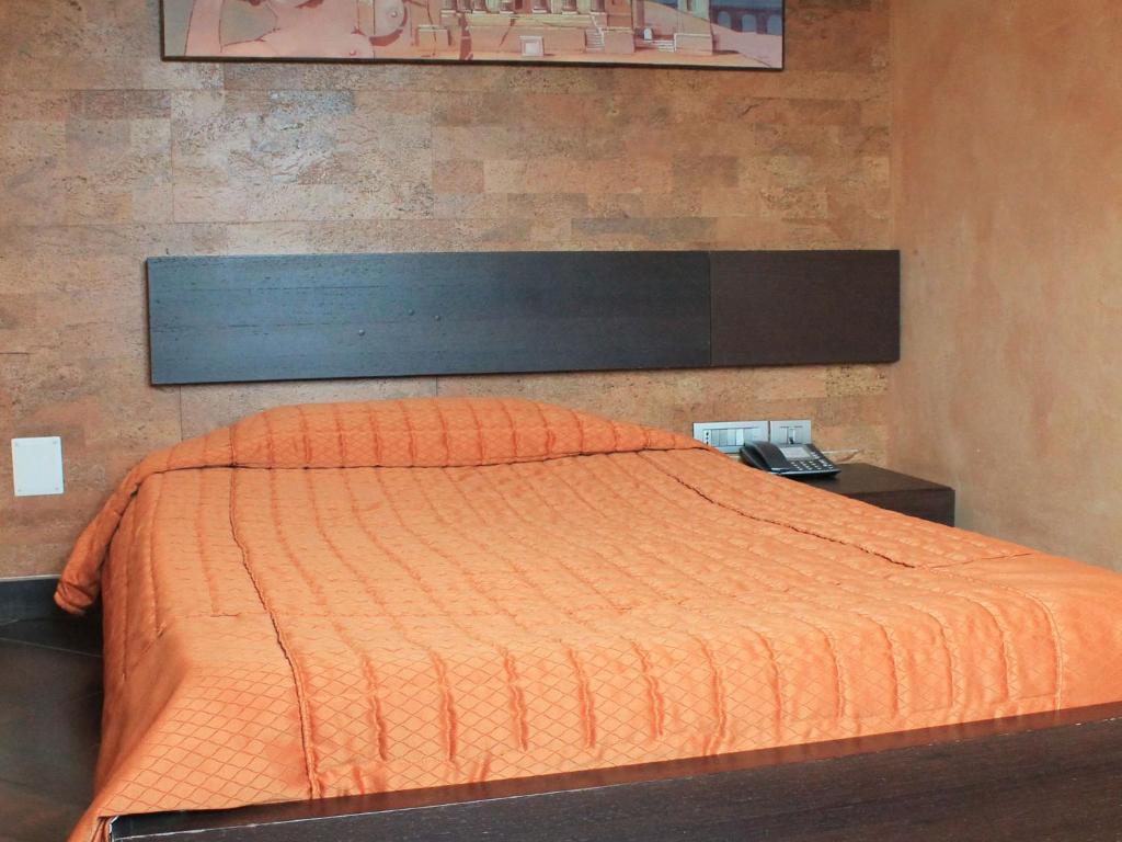 Standard Single Room with Shower