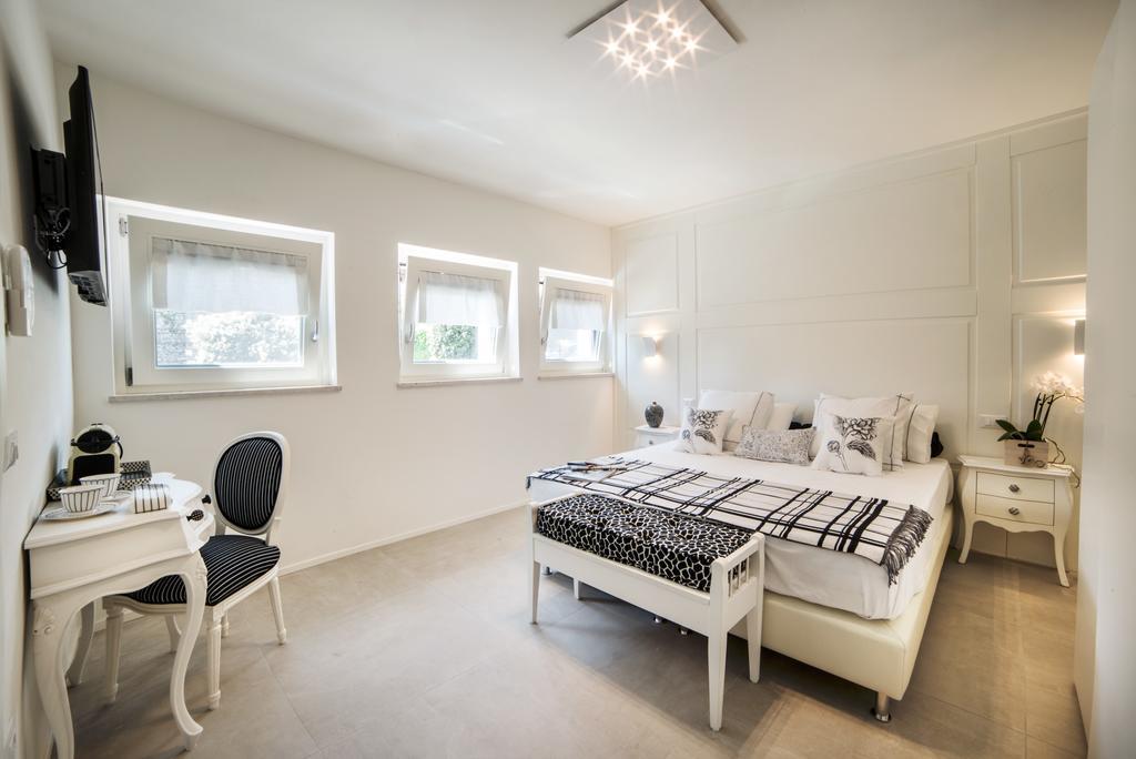 Doppel-/Zweibettzimmer mit Stadtblick