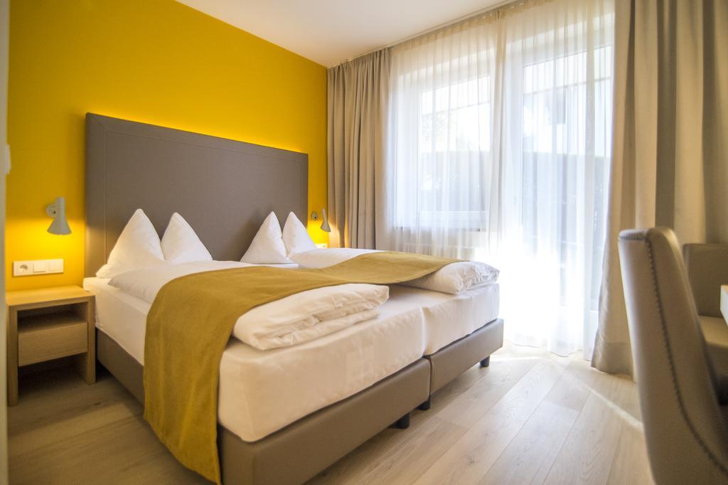 Double Room,396514164:JPEG