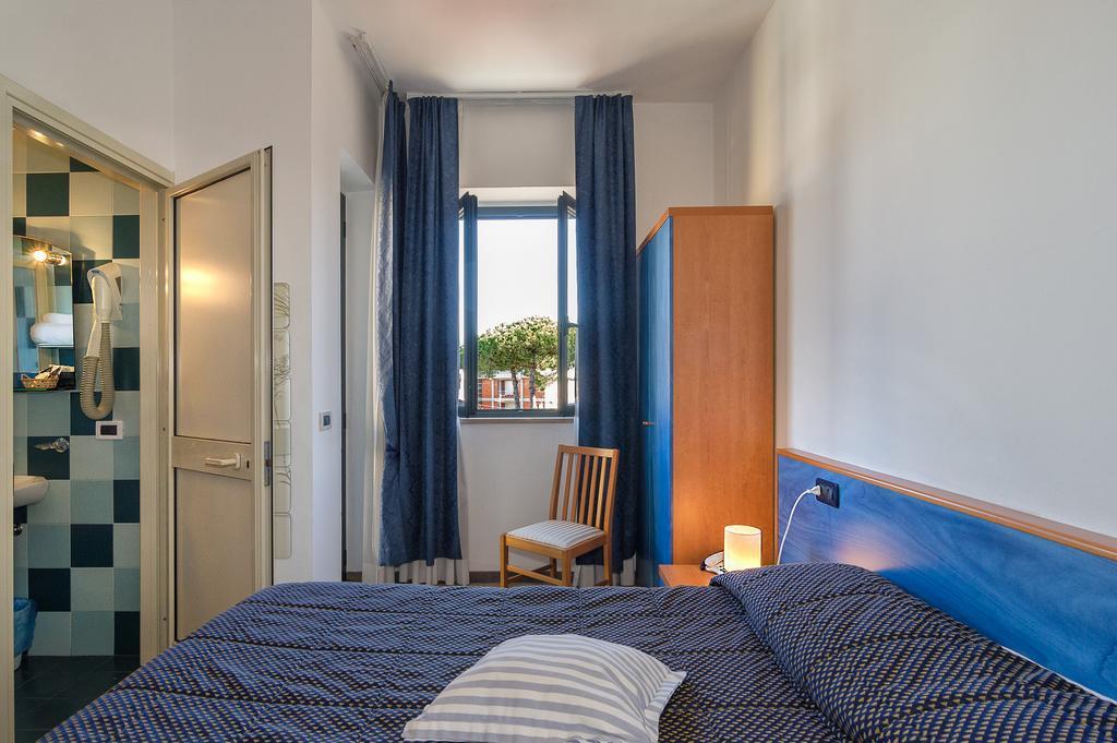 Doppel- oder Zweibettzimmer