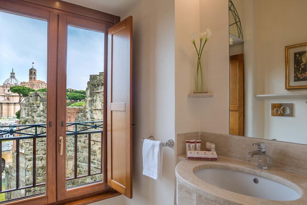 Deluxe Double or Twin Room with View,682157577:JPEG