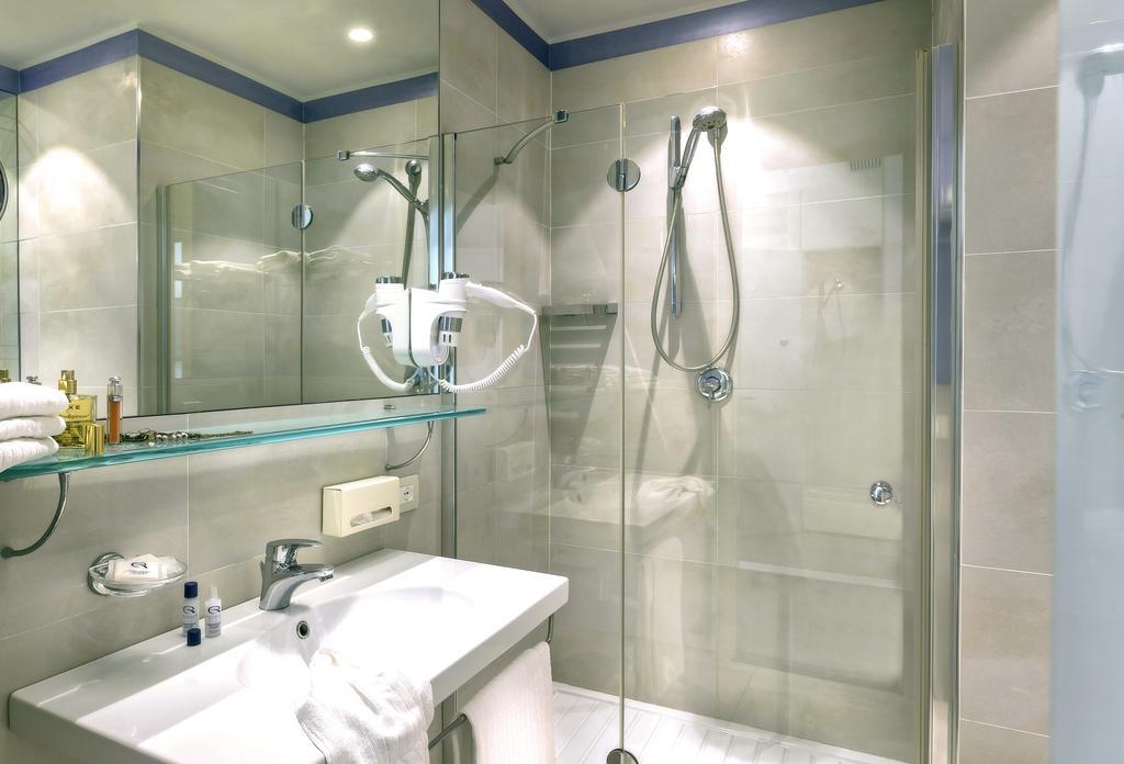 Small Room,448327002:JPEG