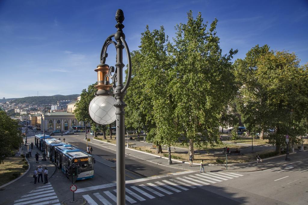 Junior Suite,1393069283:JPEG