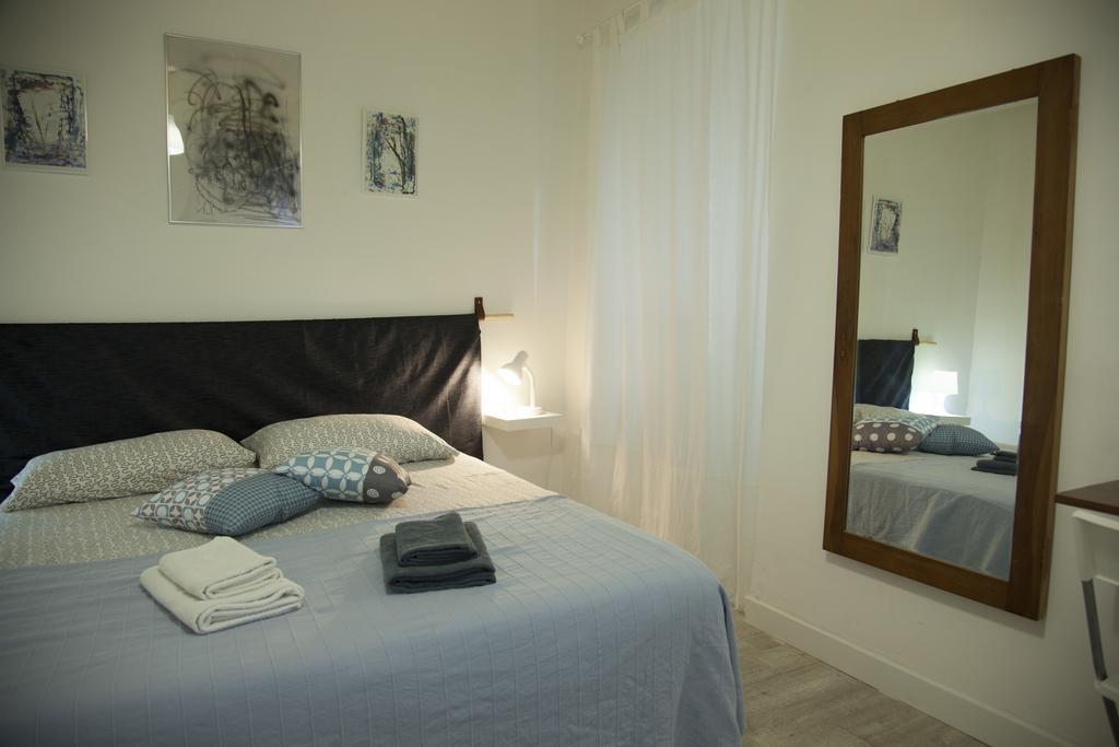 Tweepersoonskamer met 1 of 2 Bedden en Gedeelde Badkamer