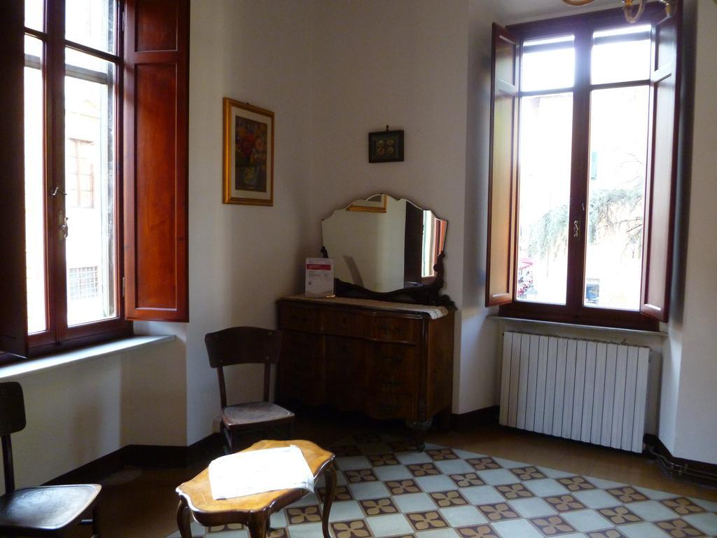 Eenpersoonskamer met Gedeelde Badkamer