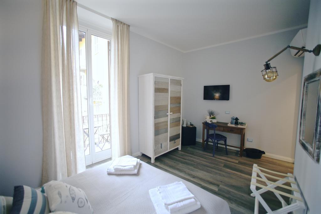Deluxe Doppel-/Zweibettzimmer mit Balkon