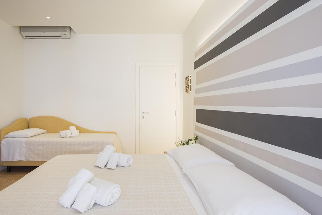 Doppelzimmer mit Balkon