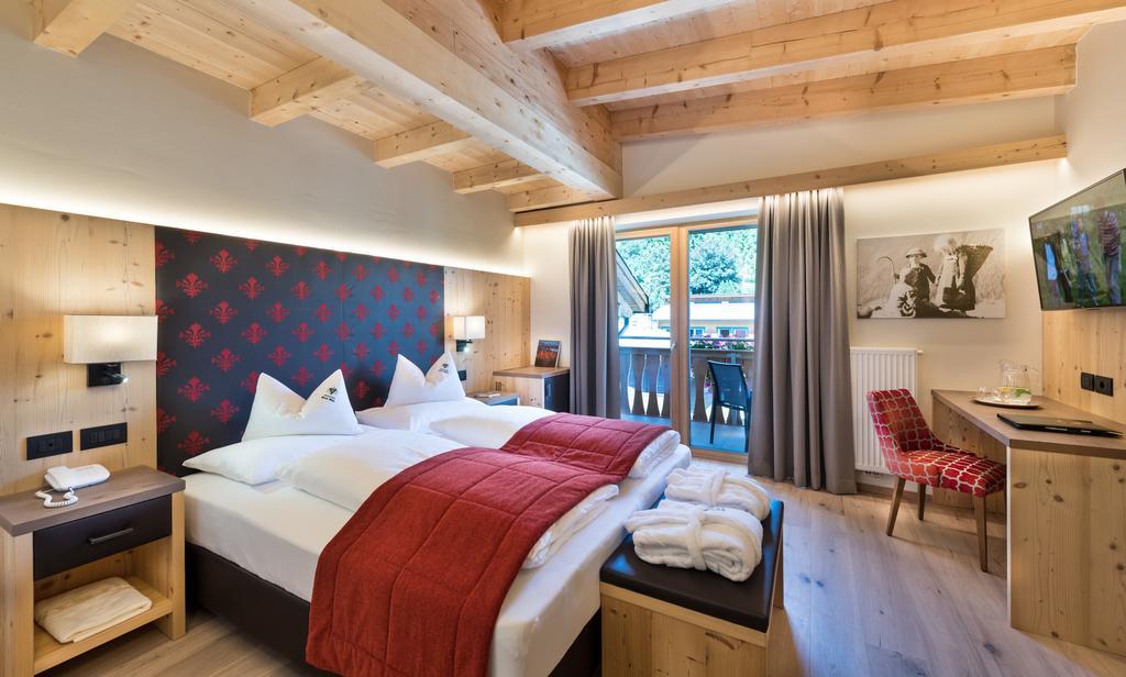 Two-Bedroom Suite,451727130:JPEG