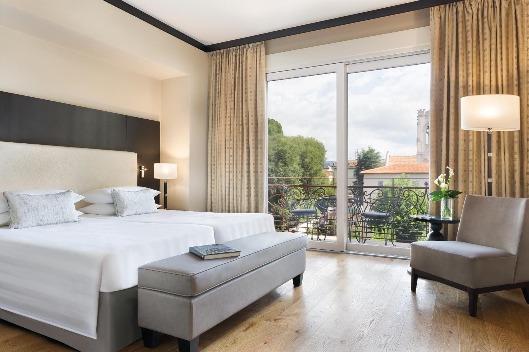Deluxe Zimmer mit Kingsize-Bett