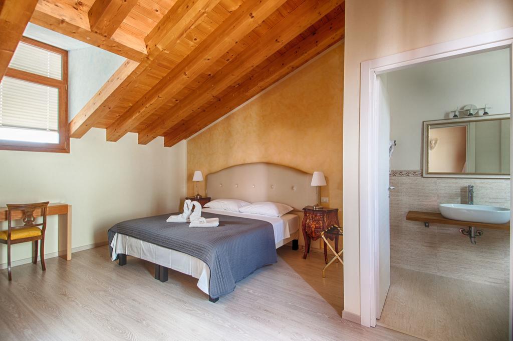 Standard Double Room - Attic