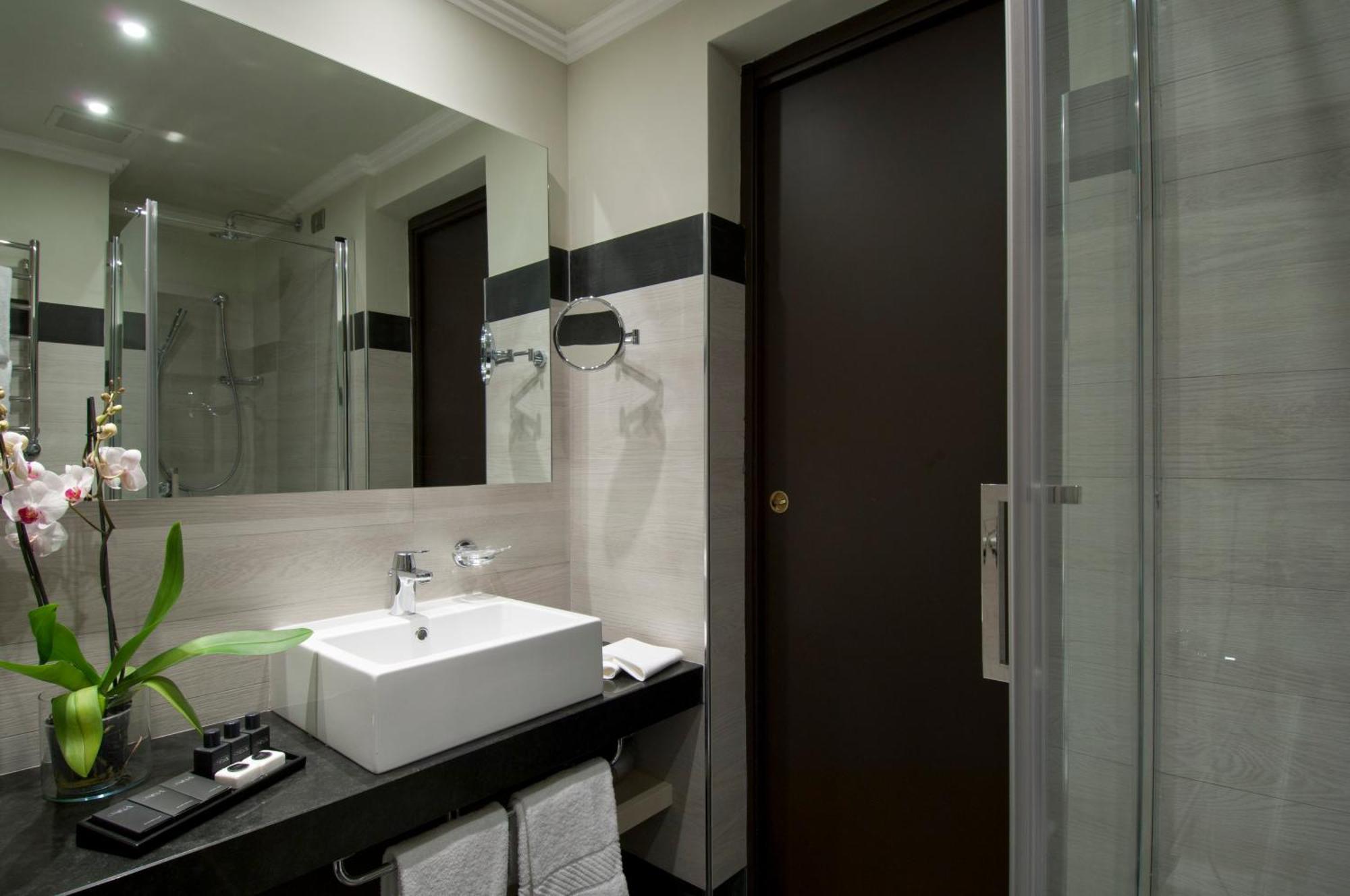 Deluxe Double Room,790455135:JPEG