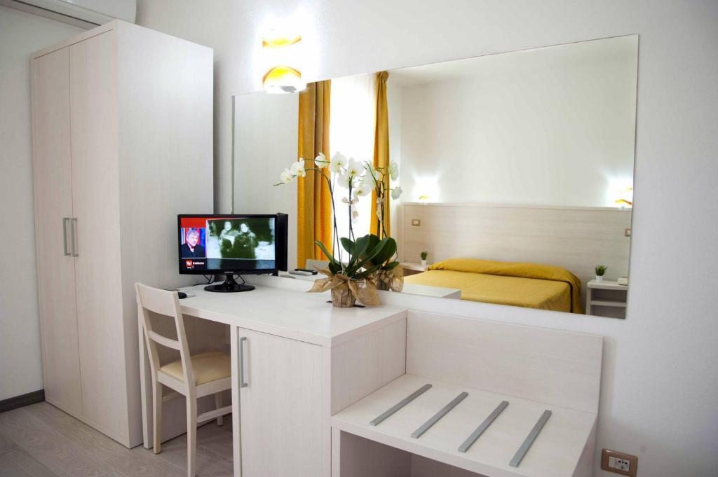 Standaard Tweepersoonskamer met 1 of 2 Bedden en Balkon