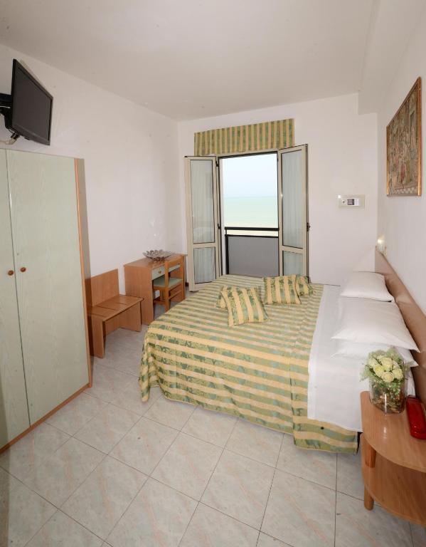 Double or Twin Room Sea View,59423626:JPEG