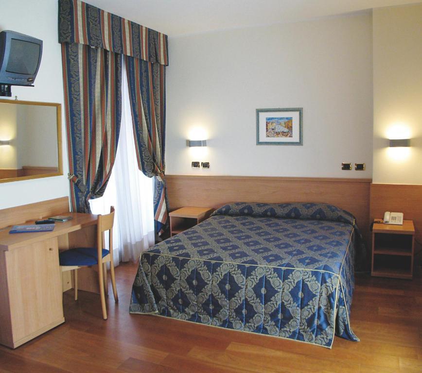 Double Room Balcony,302095680:JPEG