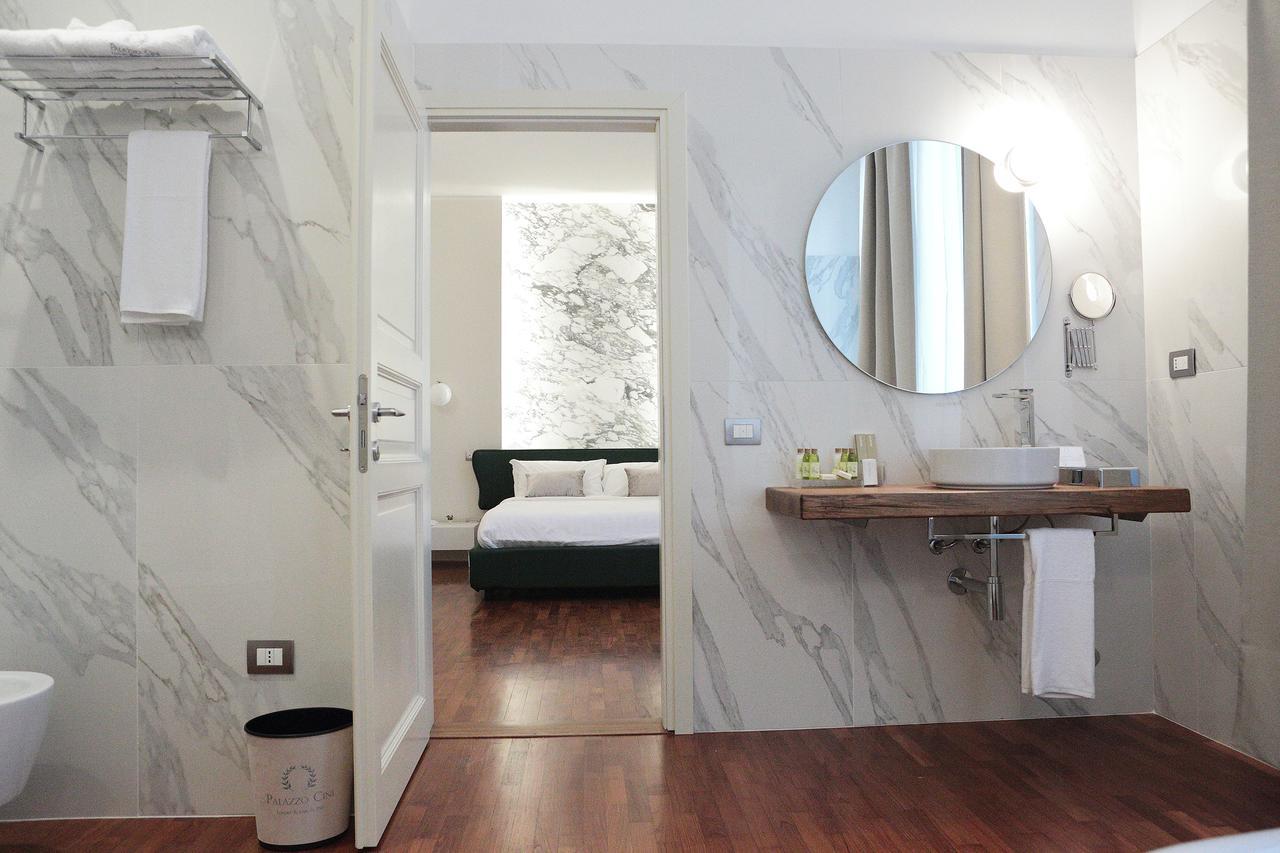 Superior Triple Room Bath