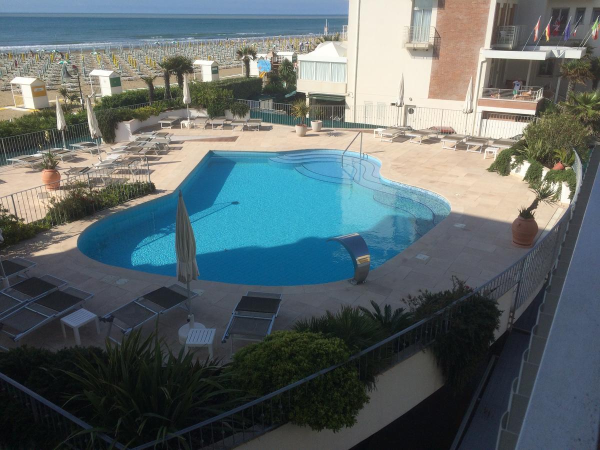 Double Room with Partial Sea View,1685095421:JPEG