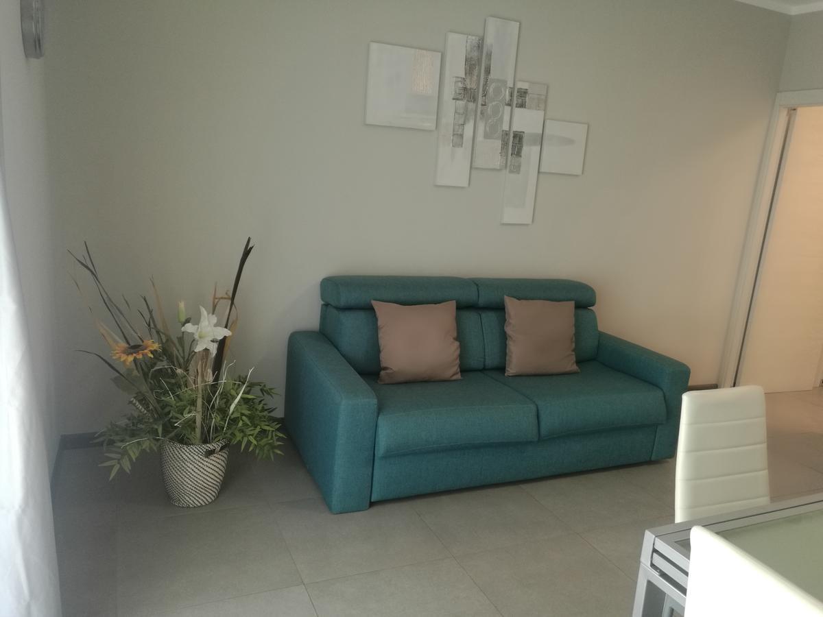 One-Bedroom Apartment,641369997:JPEG