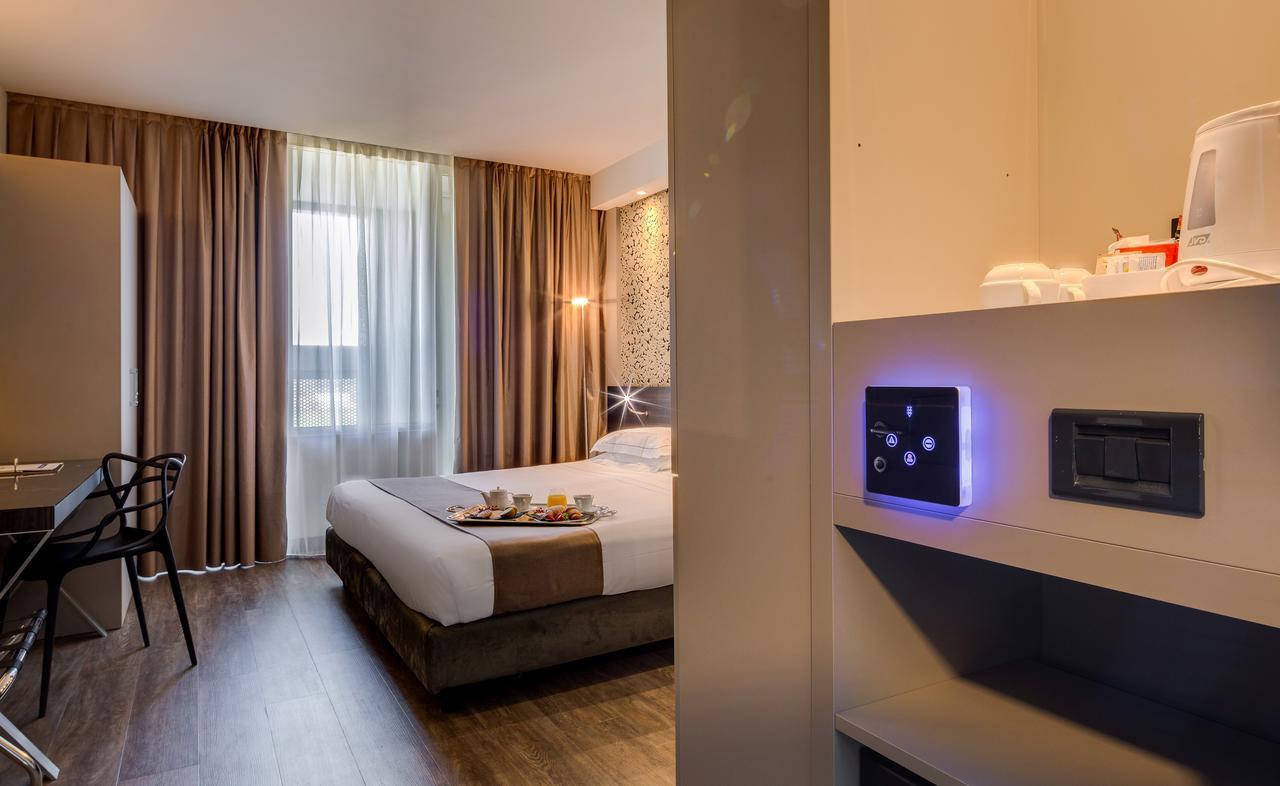 Executive King Room with Balcony
