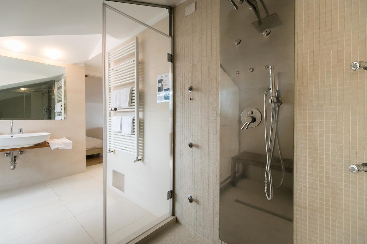 Junior Suite with Balcony,655578525:JPEG