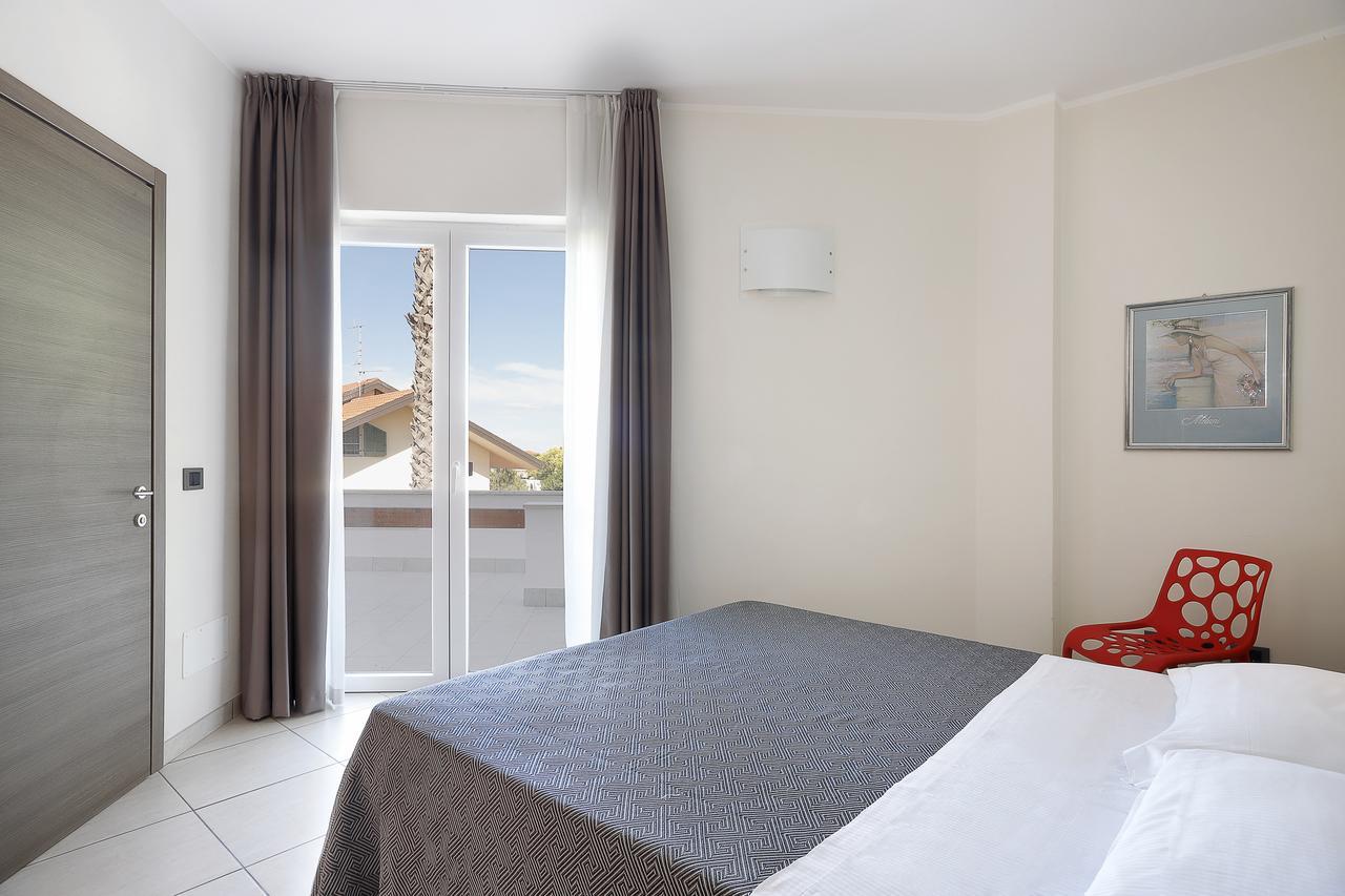 One-Bedroom Apartment,665536692:JPEG