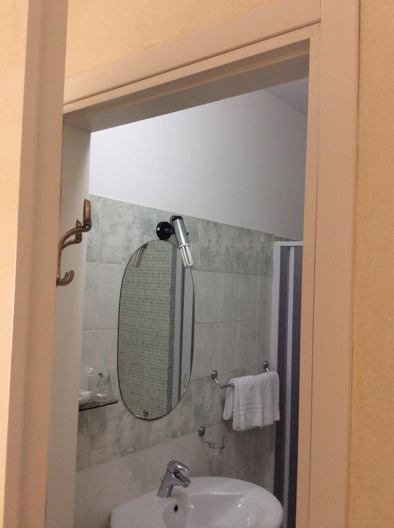 One-Bedroom Apartment,1530664303:JPEG