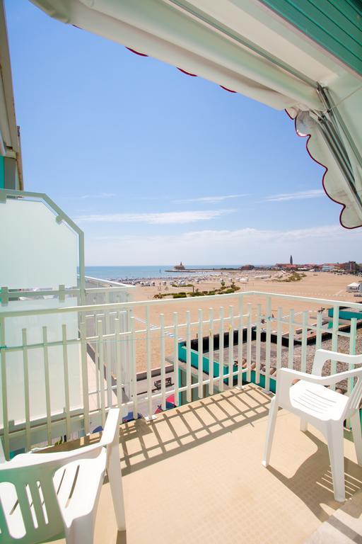 Double or Twin Room Balcony,13976184:JPEG