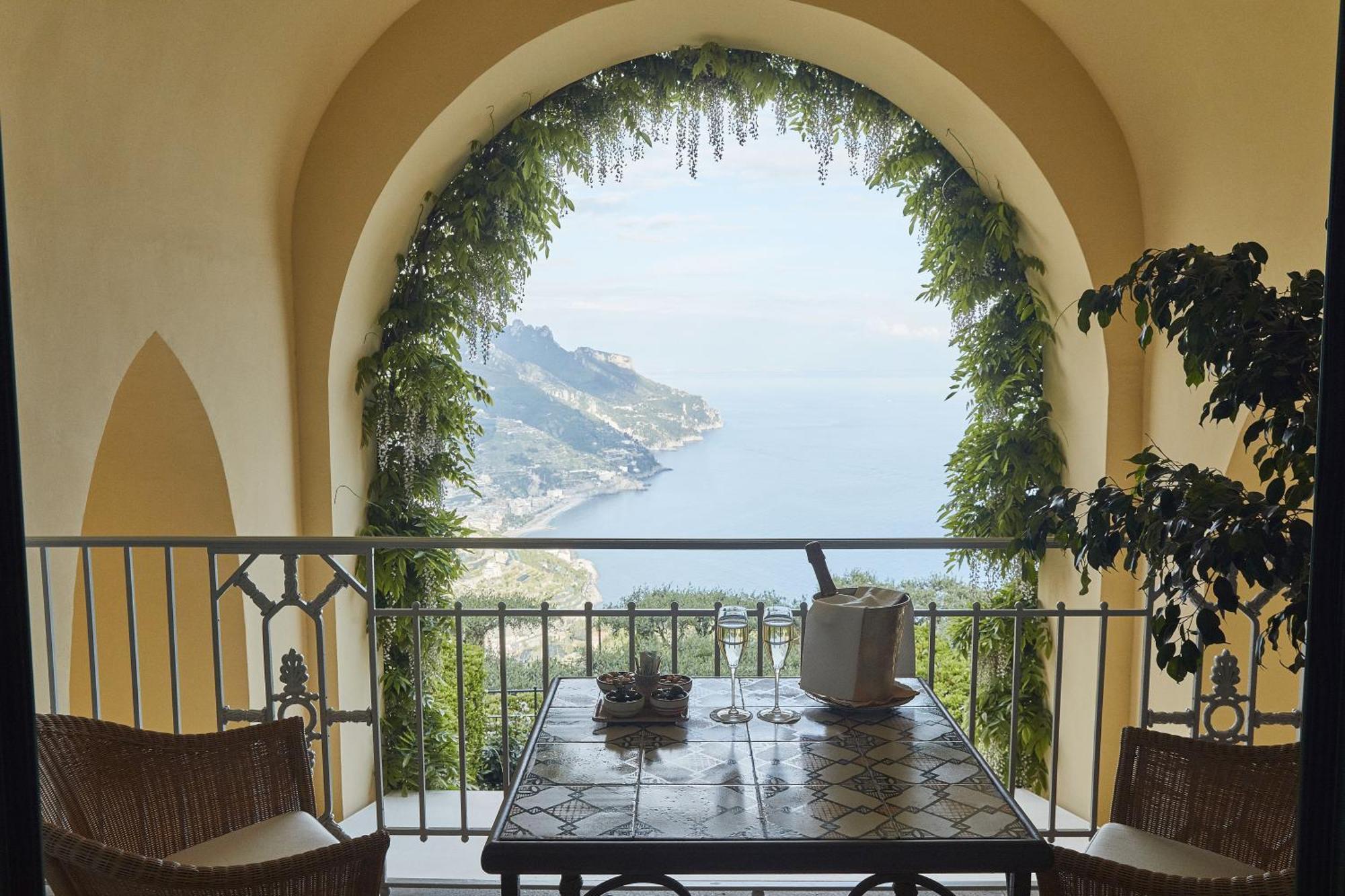 Premium Junior Suite with Terrace and Sea View