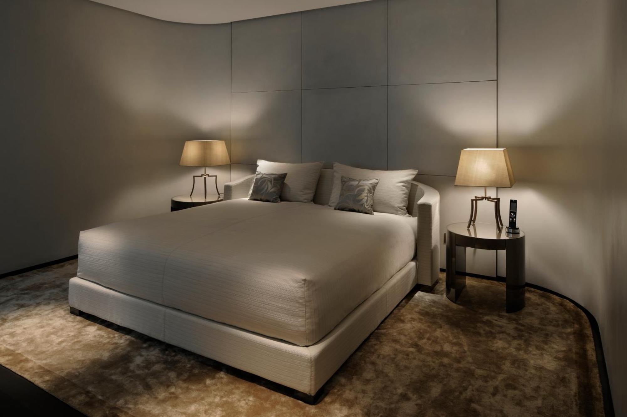 Executive Suite Armani